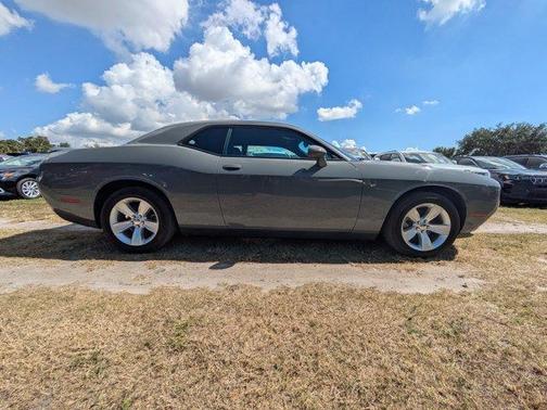 2023 Dodge Challenger SXT