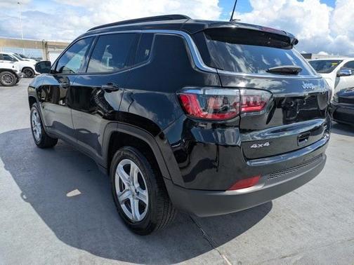 2023 Jeep Compass Latitude