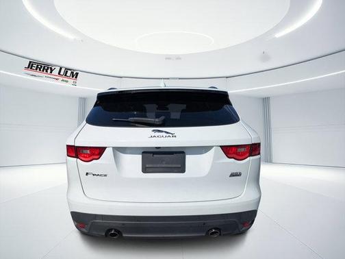 2018 Jaguar F-PACE 25t Premium