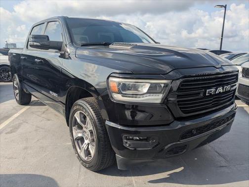 2023 RAM 1500 Laramie Crew Cab 4x4 57' Box