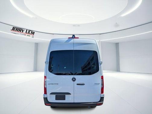 2024 Mercedes-Benz Sprinter 2500 144 WB Standard Roof Passenger