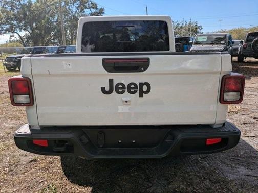 2025 Jeep Gladiator Sport