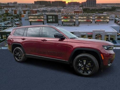 2025 Jeep Grand Cherokee L Laredo
