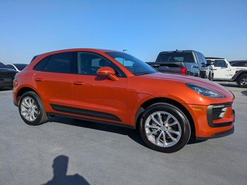 2023 Porsche Macan 