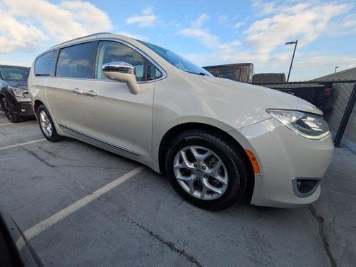 2020 Chrysler Pacifica Limited
