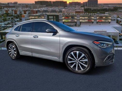 2021 Mercedes-Benz GLA 250 Base 4MATIC