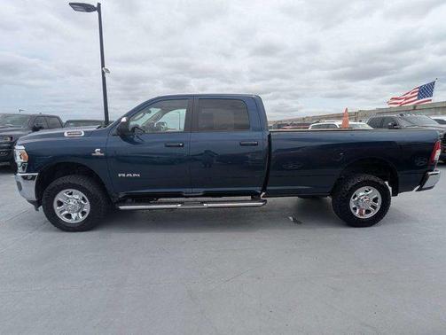 Patriot Blue Pearlcoat 2022 RAM 2500 Big Horn