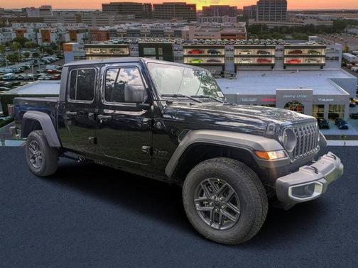 2025 Jeep Gladiator Sport