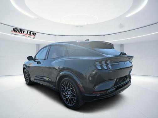2021 Ford Mustang Mach-E GT