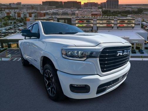 2025 RAM 1500 Laramie Crew Cab 4x4 57' Box