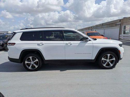 Bright White Clearcoat 2025 Jeep Grand Cherokee L Limited