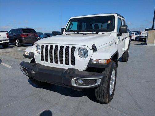 2023 Jeep Gladiator Sport