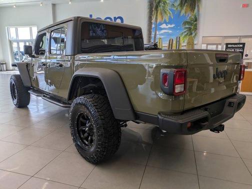 2026 Jeep Gladiator Sport