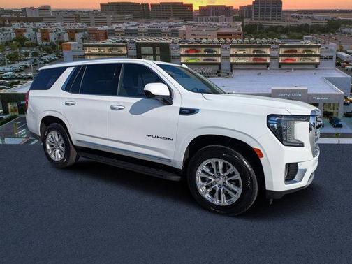 2024 GMC Yukon SLT