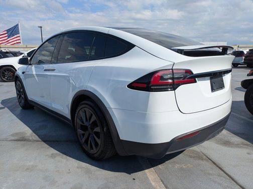 2024 Tesla Model X Base