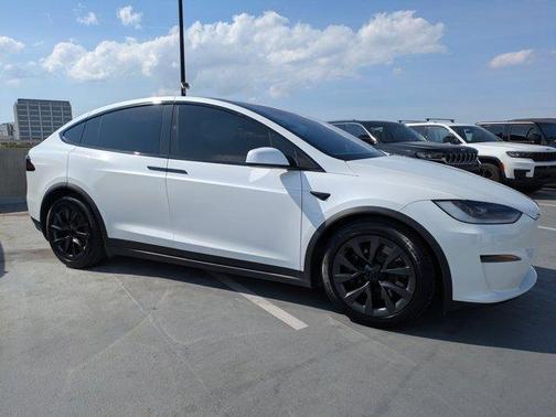 2024 Tesla Model X Base