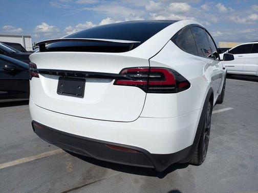 2024 Tesla Model X Base