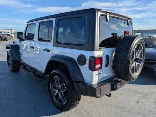 2025 Jeep Wrangler 4xe Sport