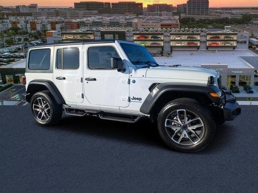 2025 Jeep Wrangler 4xe Sport