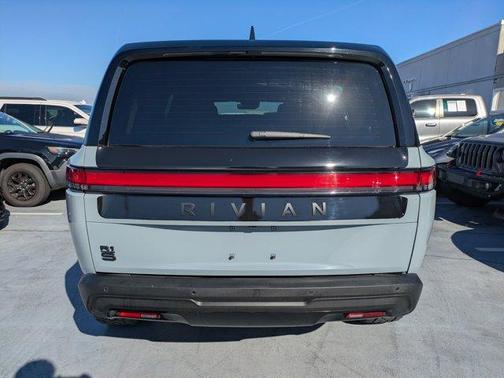 2024 Rivian R1S Adventure Quad Motor Large Pack