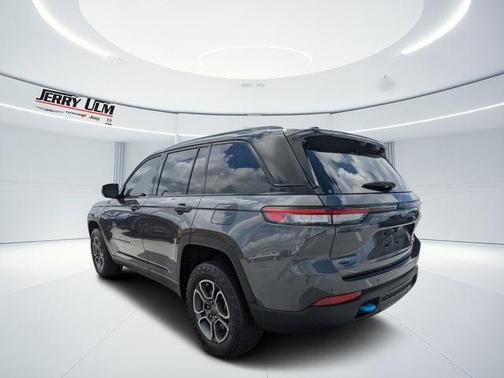 2022 Jeep Grand Cherokee 4xe Trailhawk