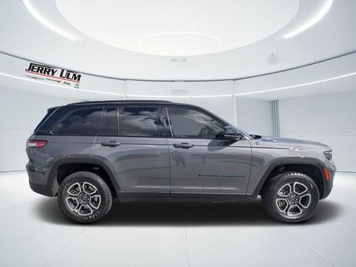 2022 Jeep Grand Cherokee 4xe Trailhawk