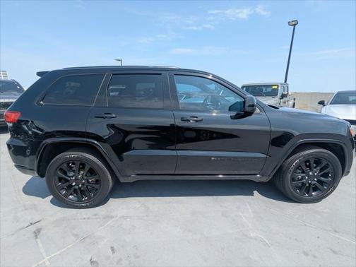 2019 Jeep Grand Cherokee Altitude 4x2