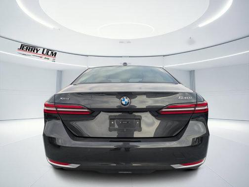 2025 BMW 540 i xDrive