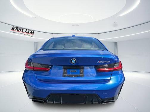 2025 BMW M340 i