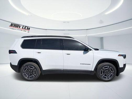 Bright White Clearcoat 2026 Jeep Cherokee LAREDO/LIMITED