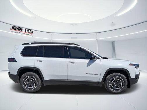 2026 Jeep Cherokee LAREDO/LIMITED