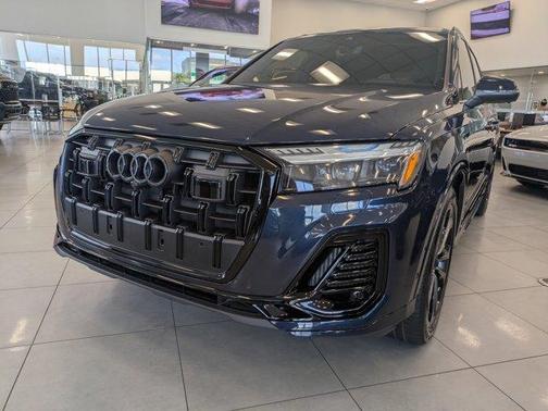 2025 Audi Q7 55 Prestige