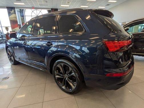 2025 Audi Q7 55 Prestige