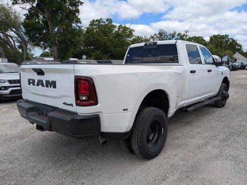 Bright White Clearcoat 2026 RAM 3500 Tradesman