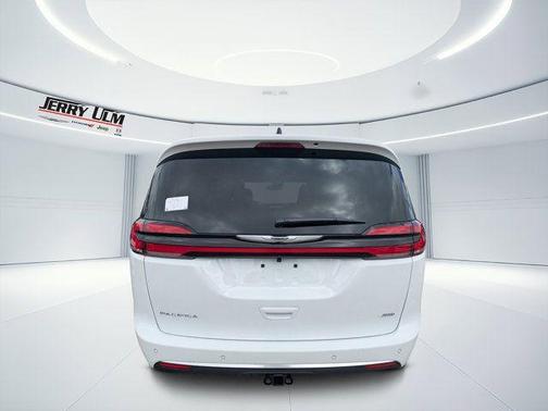 2026 Chrysler Pacifica Pinnacle