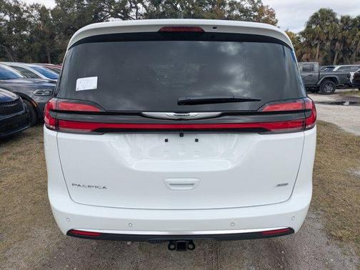 2026 Chrysler Pacifica Pinnacle