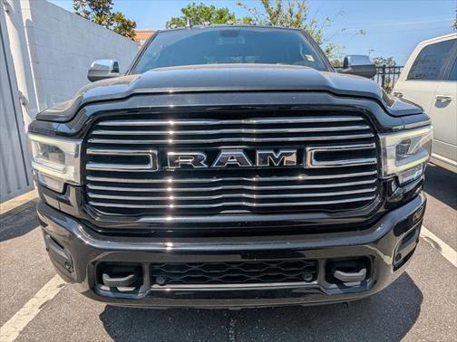 2021 RAM 3500 Laramie Crew Cab 4x4 8 Box