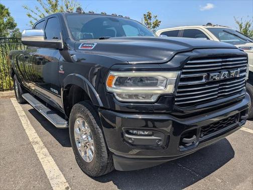 2021 RAM 3500 Laramie Crew Cab 4x4 8 Box