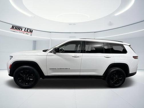 2022 Jeep Grand Cherokee L Laredo
