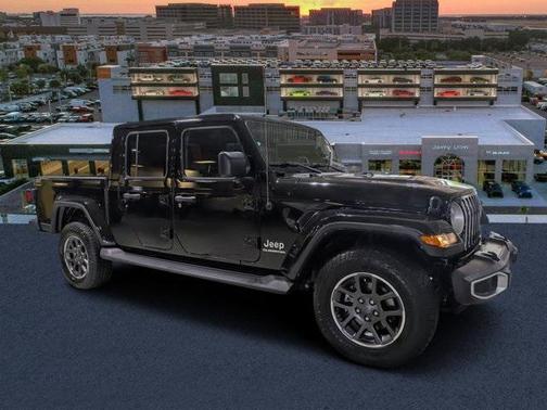 2022 Jeep Gladiator Overland