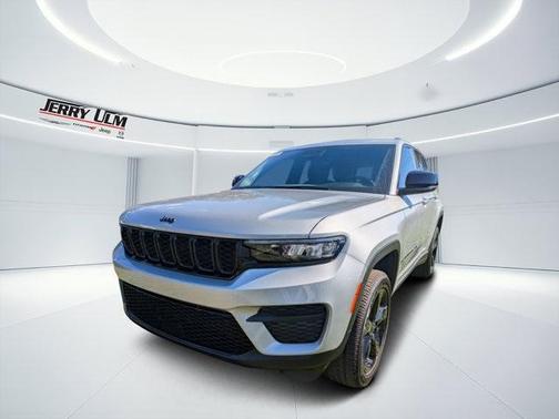 2025 Jeep Grand Cherokee Laredo