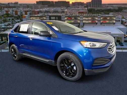 2022 Ford Edge SE
