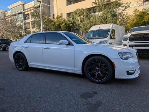 2019 Chrysler 300 S