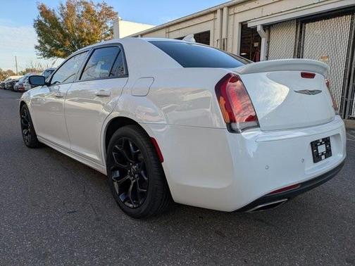 2019 Chrysler 300 S