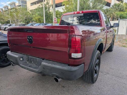 Delmonico Red Pearlcoat 2019 RAM 1500 Classic Warlock
