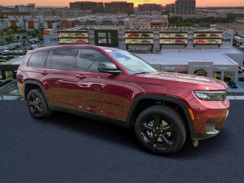 2025 Jeep Grand Cherokee L Laredo