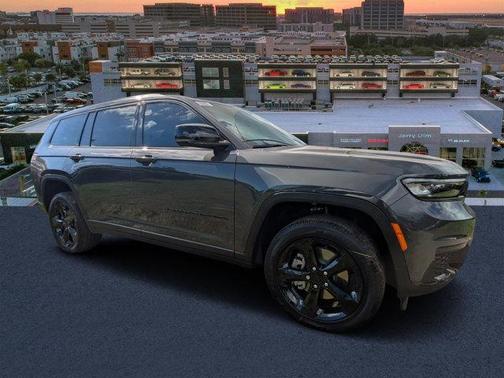 2025 Jeep Grand Cherokee L Laredo