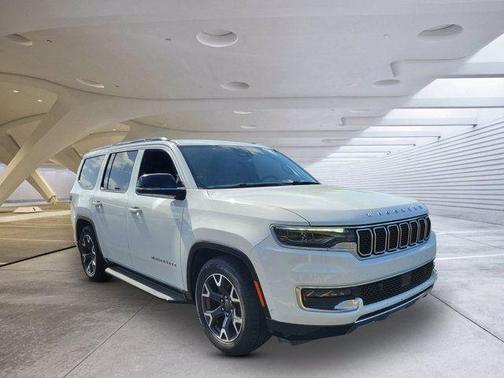 Bright White Clearcoat 2024 Jeep Wagoneer Series III
