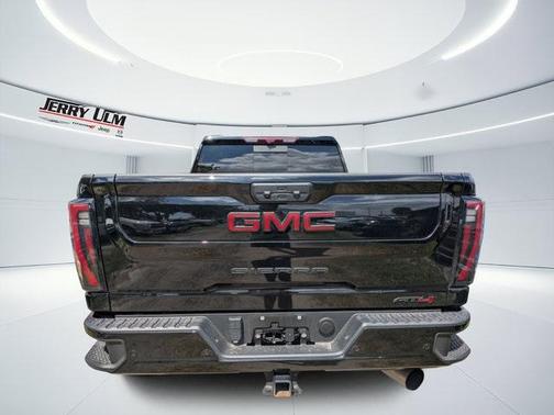 2024 GMC Sierra 2500 AT4