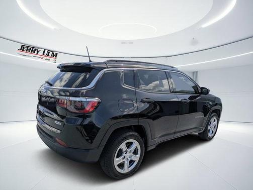 Diamond Black 2023 Jeep Compass Latitude